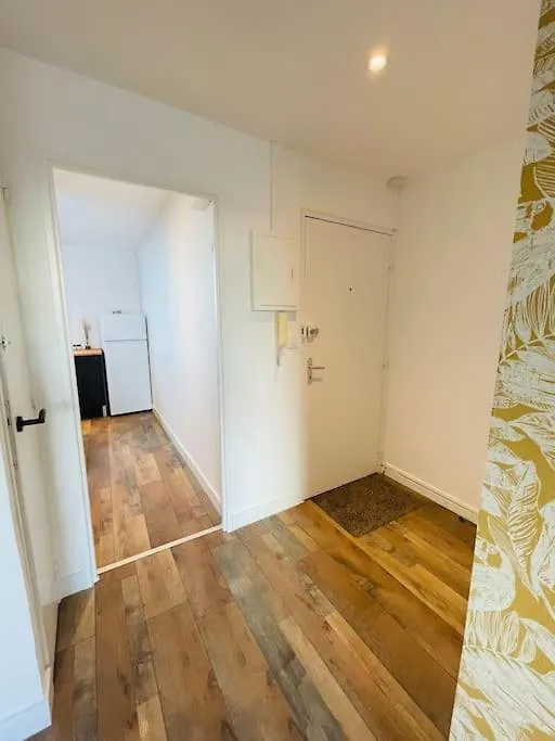 Appartement Spacieux Et Lumineux サン・ブリュー 0*,  フランス